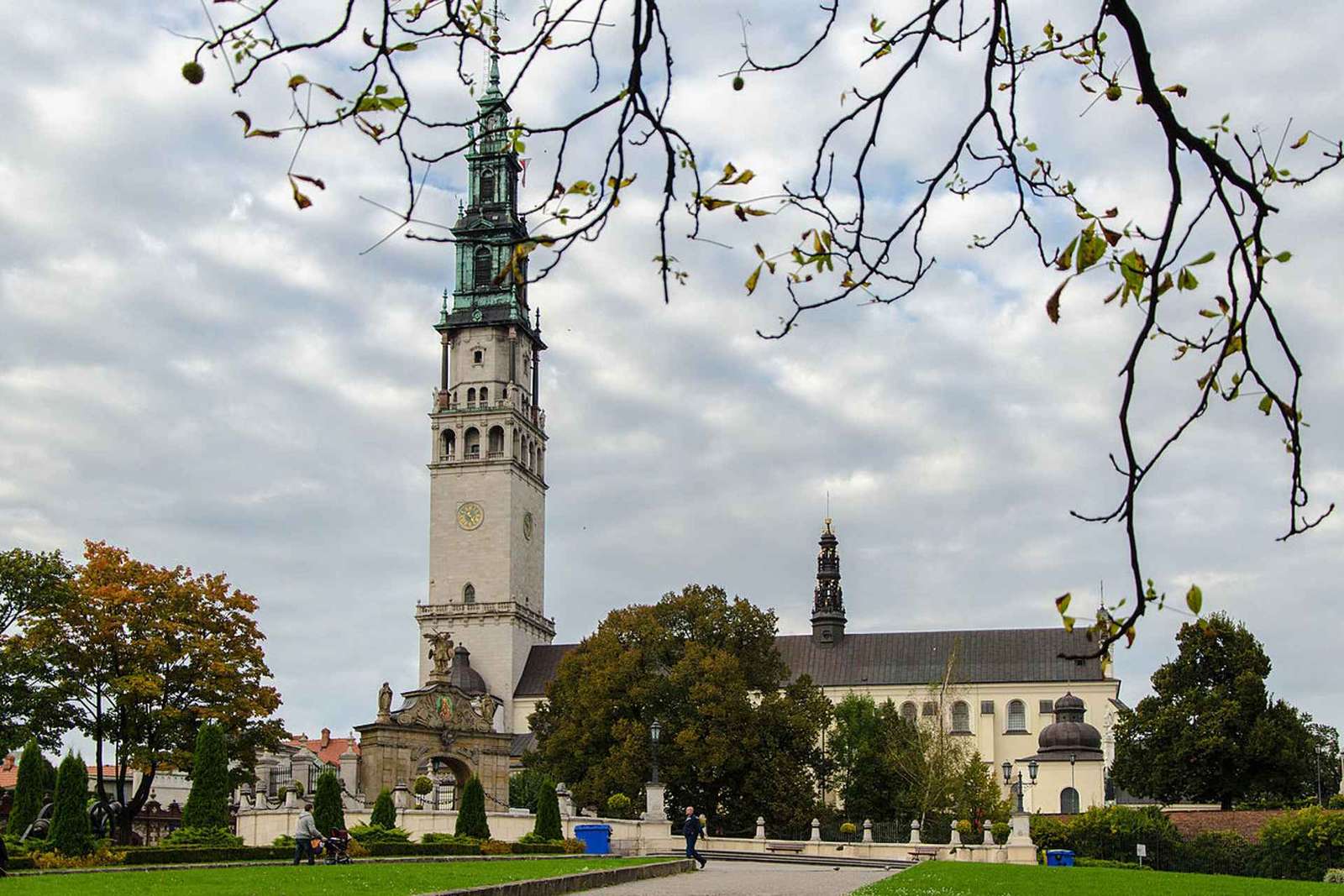 Desde Cracovia: Excursión a Częstochowa, la Virgen Negra y Lagiewniki