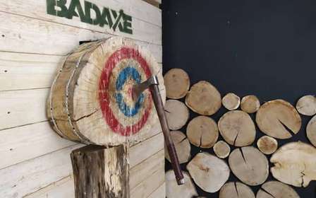 Cracovia: Diversión lanzando hachas