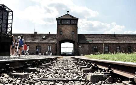 Cracovia: Auschwitz-Birkenau Tour guiado Opciones de recogida/comida