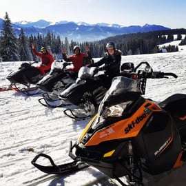 Da Cracovia: Tour in motoslitta e bagni termali di Zakopane