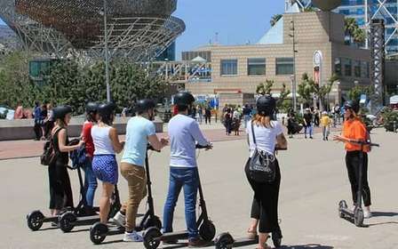 Tour en Scooter Eléctrico: Recorrido por el casco antiguo - ¡2 horas de magia!