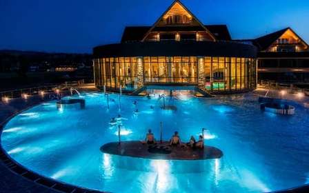 Cracovia: experiencia nocturna en baños termales
