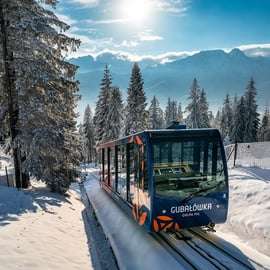 Cracovia: Zakopane, motos de nieve, teleférico y aguas termales