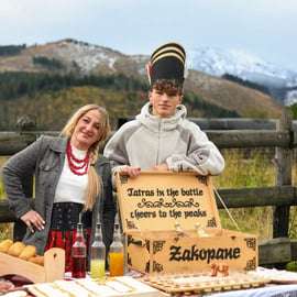 Cracovia: Zakopane, Piscinas Termales de los Tatra y Degustación Local