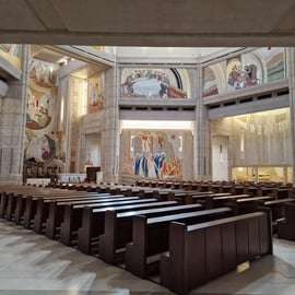 Cracovia- Lagiewniki Centro Juan Pablo II y Divina Misericordia