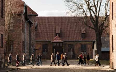 Cracovia: Auschwitz-Birkenau Tour guiado con transporte