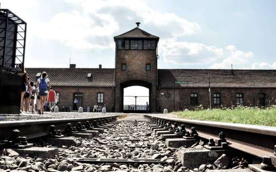 Cracovia: Tour guidato Auschwitz-Birkenau Opzioni di prelievo/pranzo