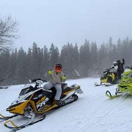 Da Cracovia: Tour in motoslitta e bagni termali di Zakopane