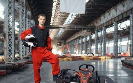 Cracovia: Go-Karting Indoor (Carreras de 24 minutos)