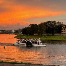 Cracovia: crociera serale di un'ora sul fiume Vistola