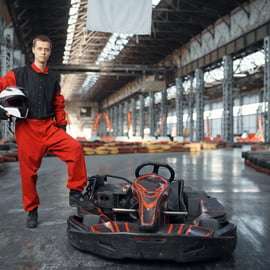 Cracovia: Go-Kart al coperto (gare di 24 minuti)
