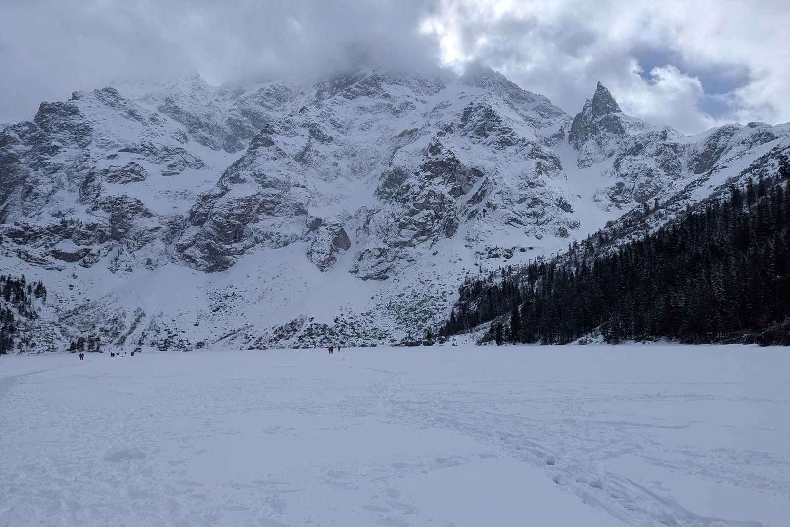Cracovia: tour in auto privata a Zakopane e sui Monti Tatra - Completamente personalizzabile
