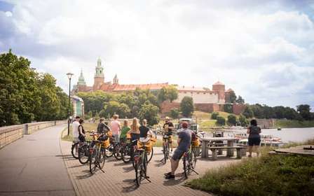 Cracovia: Recorrido en Bicicleta por el Casco Antiguo, el Barrio Judío y el Gueto