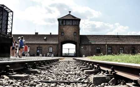 Cracovia: Auschwitz-Birkenau Tour guiado Opciones de recogida/comida