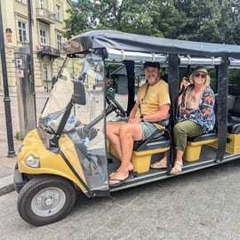 Cracovia: tour guidato della città in golf cart con servizio di prelievo in hotel