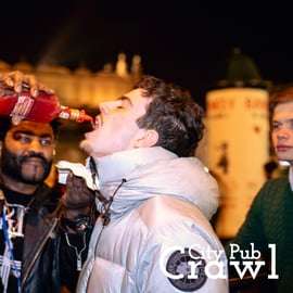 Pub Crawl - 1 ora di Open Bar e poi Vip in 5 club - Cracovia